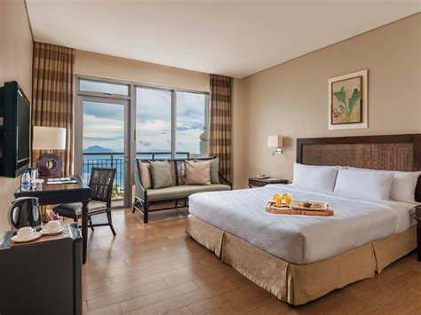 Summit Ridge Tagaytay Summit Suite .